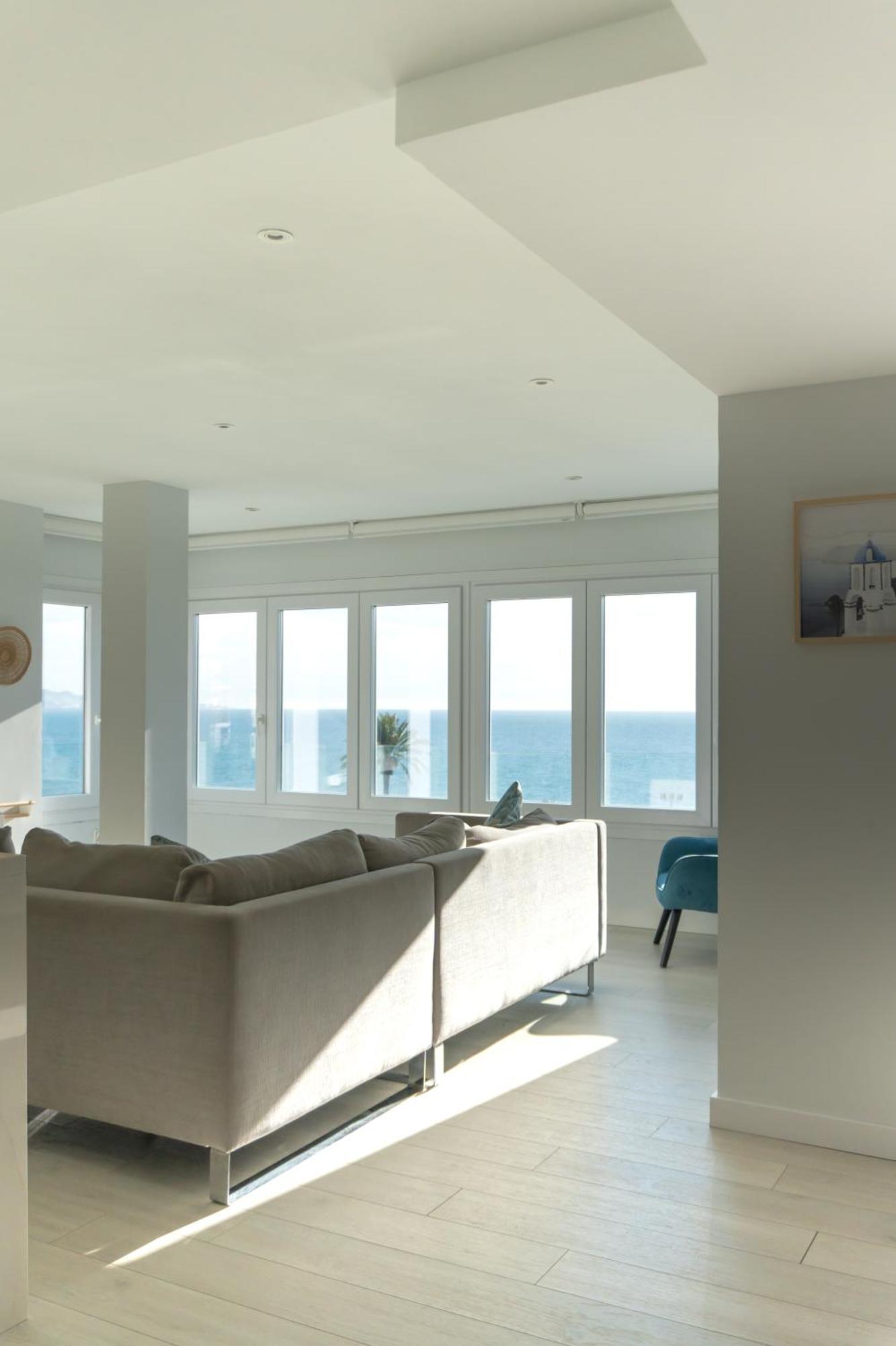 A&C Vistas Al Mar Luxury Apartment Торе дел Мар Екстериор снимка